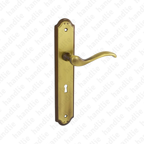 P.5312 - Lever handle pair - Brass